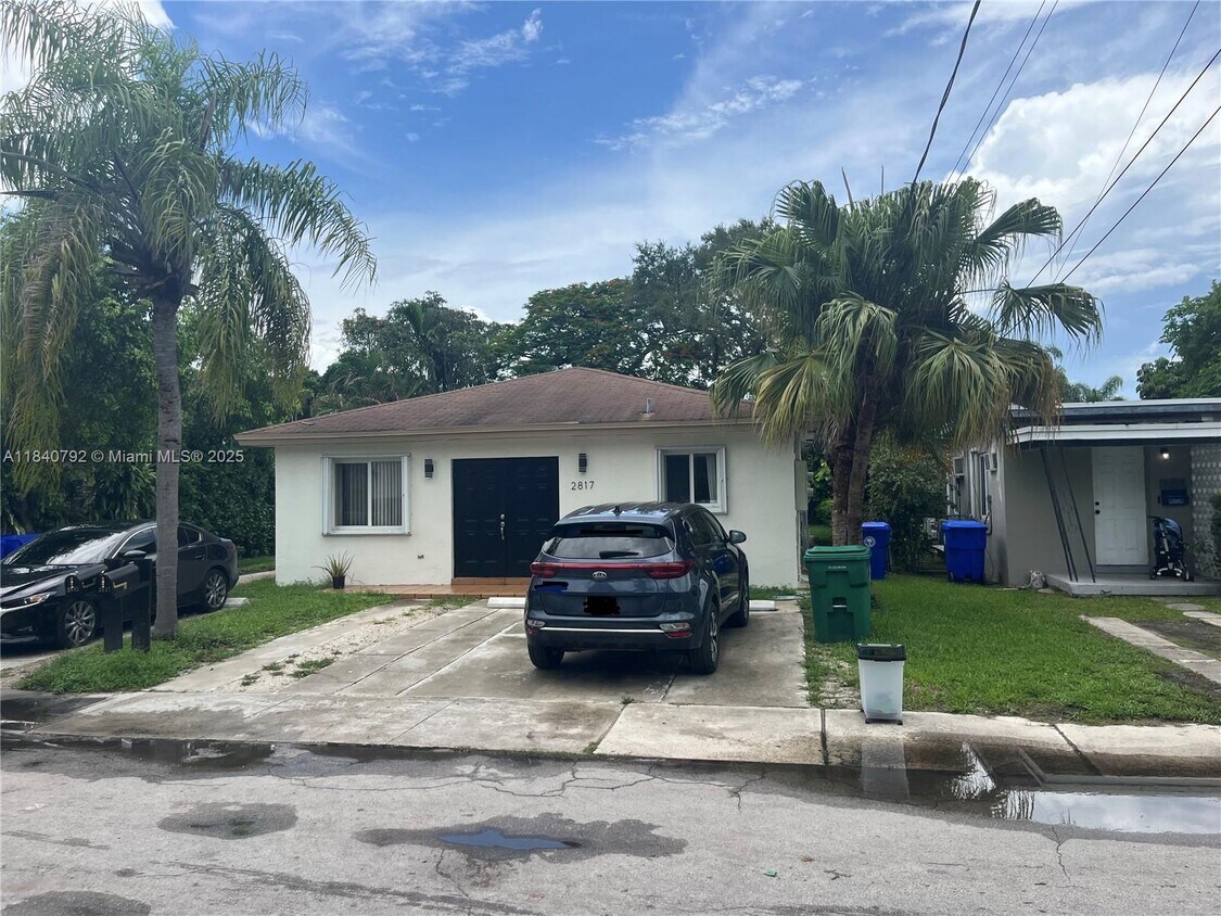Foto principal - 2817 SW 39th Ave