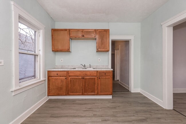 Building Photo - 2307 Garden Ave