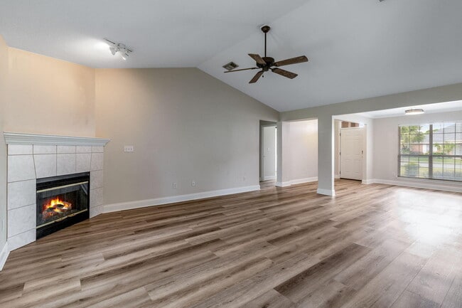 Building Photo - 4030 Broken Arrow Ct