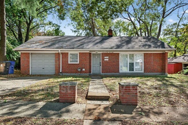 Foto del edificio - 7348 Lynn Ave