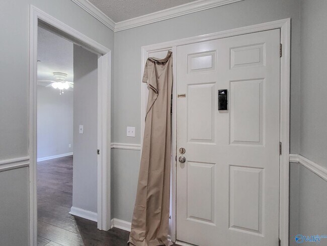 Foto del edificio - 2020 Woodlawn Dr SW