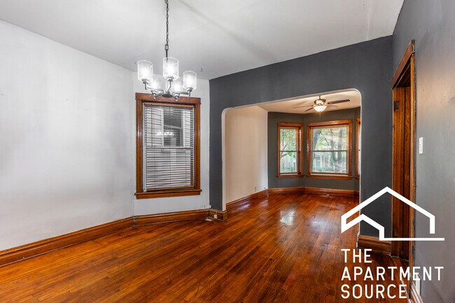 Foto del edificio - 3518 W Belden Ave