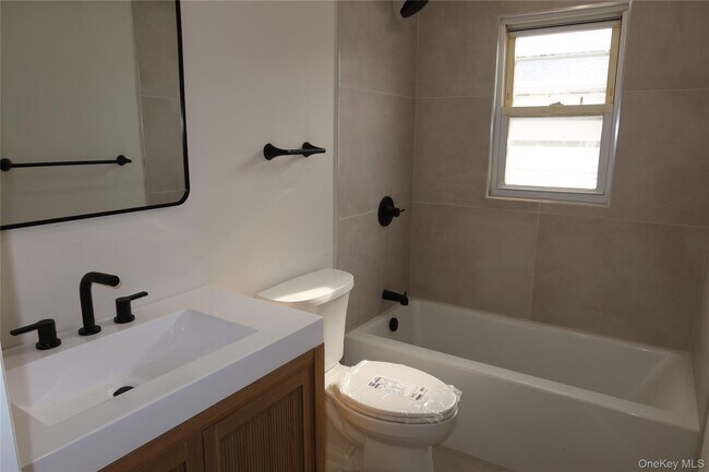 Foto del edificio - 93 4th Ave