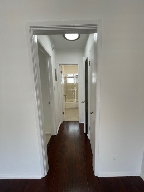Foto del edificio - 519 S Barrington Ave