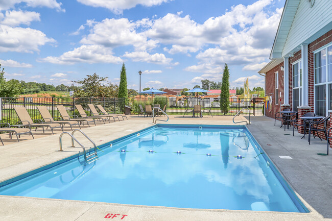 Building Photo - Vineland Carriage Homes Apartments