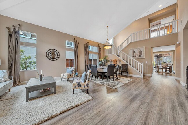 Building Photo - 759 Pradera Way