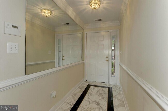 Foto del edificio - 2217 N Oak Ct