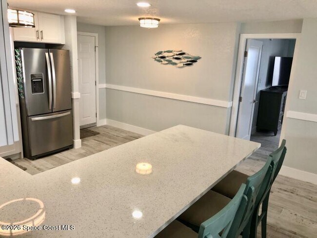 Foto del edificio - 7520 Ridgewood Ave