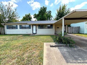 Building Photo - 3208 Jana Pl