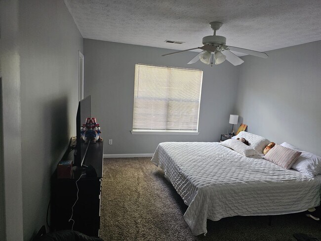Master Bedroom - 1028 Plantation Way NW