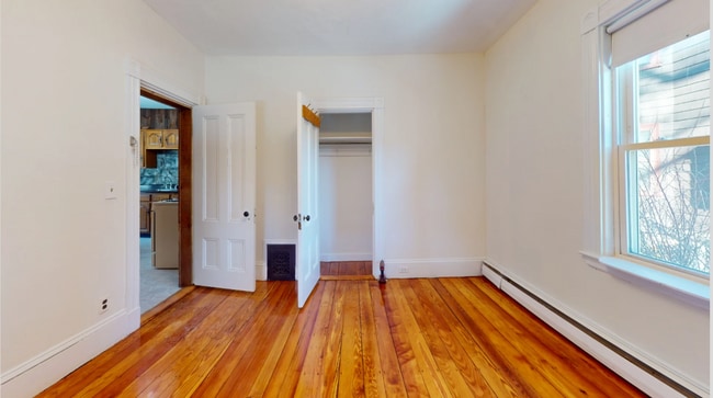 Building Photo - 5 Aldie St