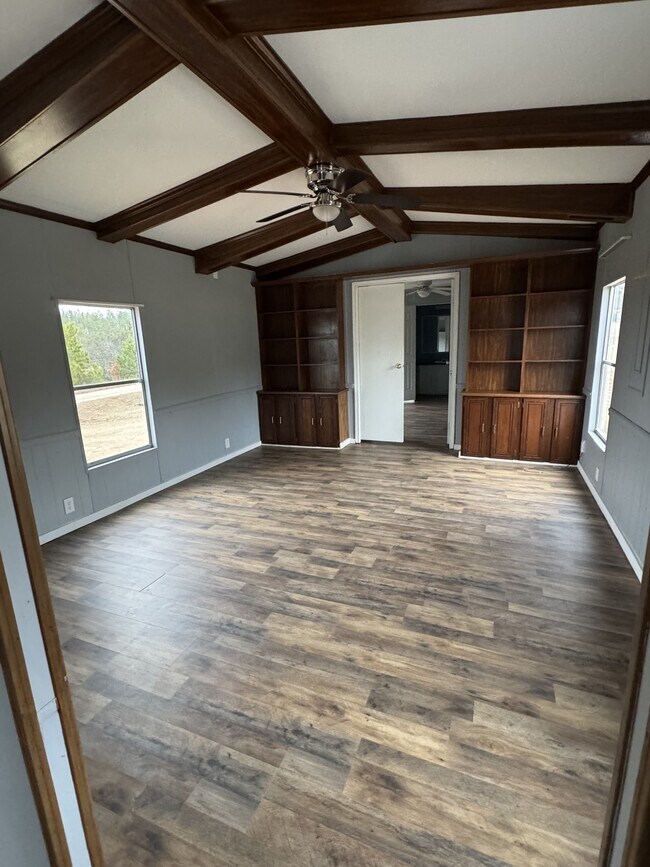 Foto del edificio - 1318 Joffre Ruckertown Rd