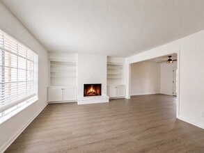 Building Photo - 1219 Saxony Ln