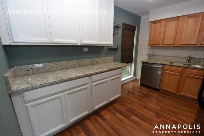 Foto del edificio - 85 Gentry Ct