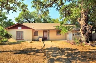 911 Duncan Ln