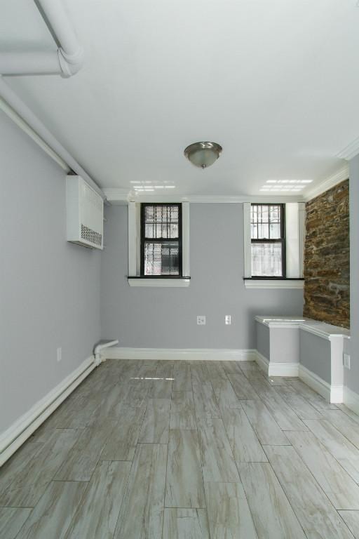 Foto principal - 345 W 53rd St