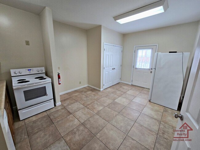 Foto del edificio - 1090 N Washington Ave