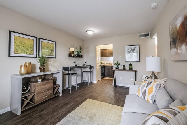 Foto del edificio - 5900 N Braeswood Blvd