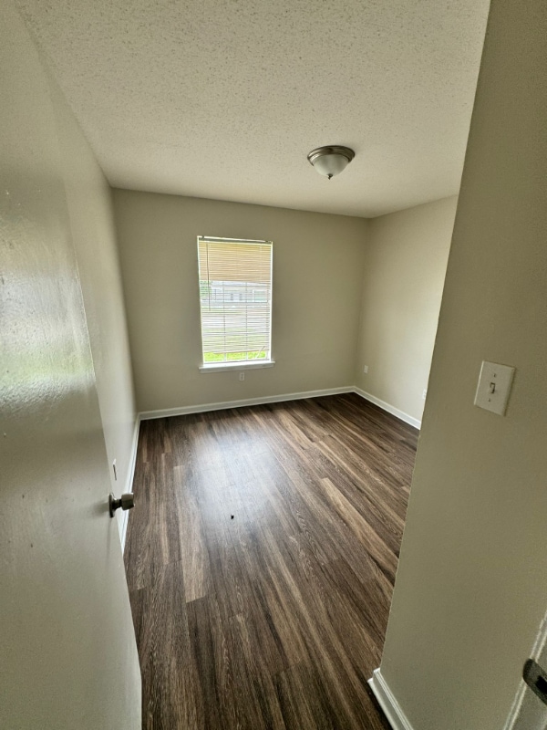 Building Photo - 2482 Chattering Ln