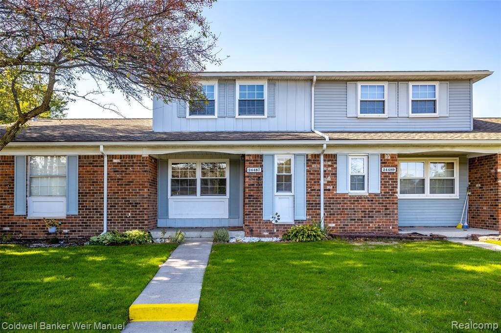 Foto principal - 24487 Olde Orchard St