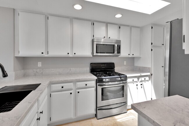 Foto del edificio - 280 Cagney Ln