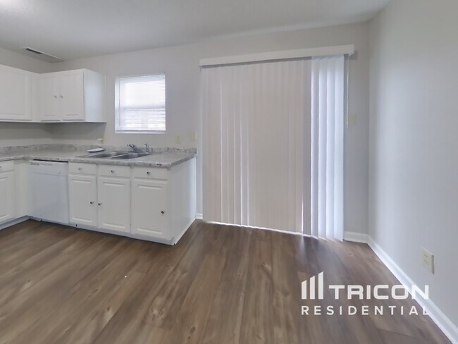 Building Photo - 6409 Alonzo Dr