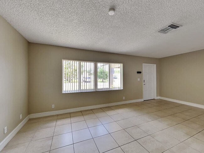 Building Photo - 6864 NW 28th Ave