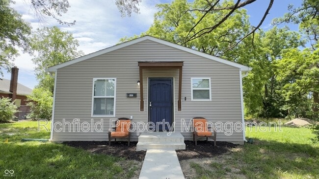 Photo - 2850 N Chester Ave House