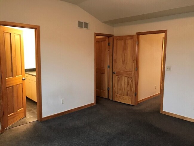 Foto del edificio - Amazing 4 bed, 3.5 bath in Rigden Farm