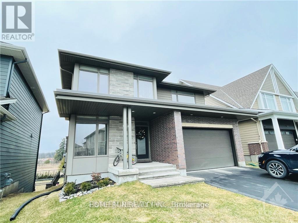 Primary Photo - 126 Escarpment Cres