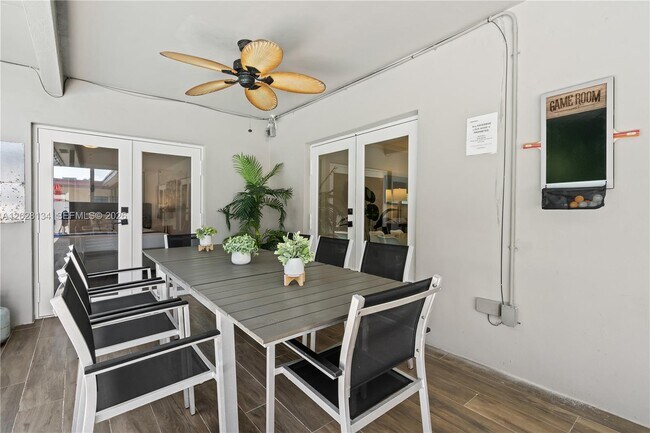 Foto del edificio - 1329 Funston St