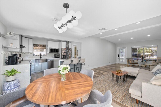 Foto del edificio - 1704 SW 9th St