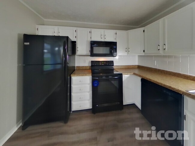 Building Photo - 222 Georgetown Rd