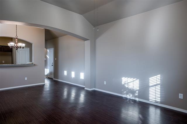 Building Photo - 1429 Ravenwood Dr