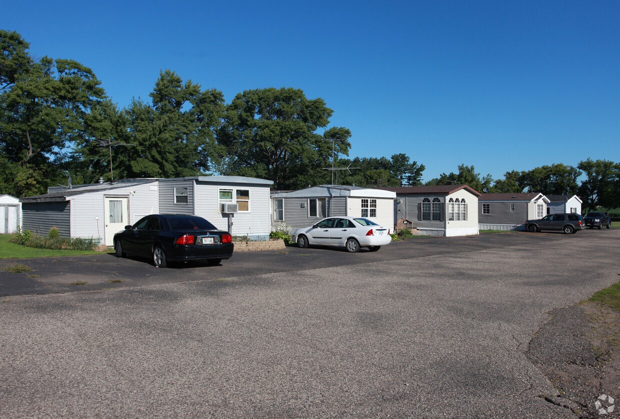 New Richmond Estates Apartments in New Richmond, WI