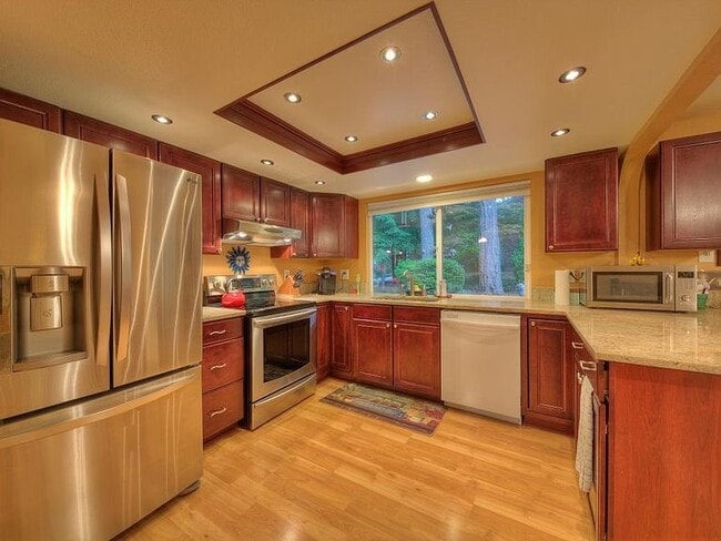 Building Photo - 303 Point Fosdick Pl NW