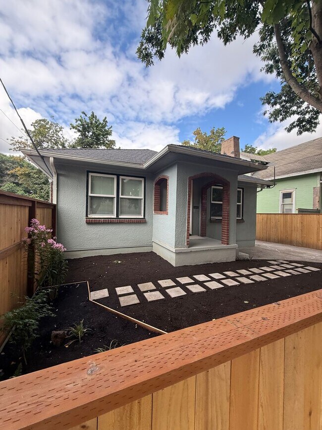Foto del edificio - 3325 SE 25th Ave