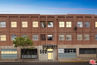 Building Photo - 530 Molino St