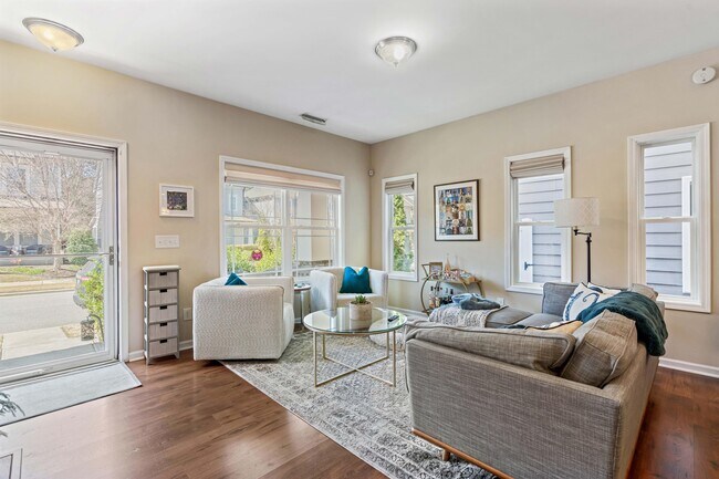 Foto del edificio - 919 Branch Line Ln