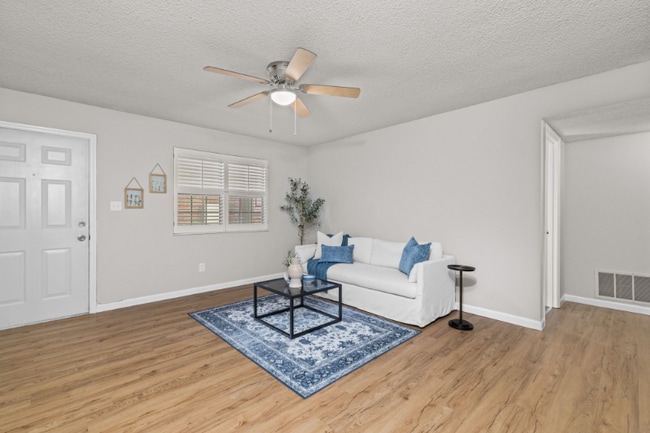 Building Photo - 1607 Redbird Cove