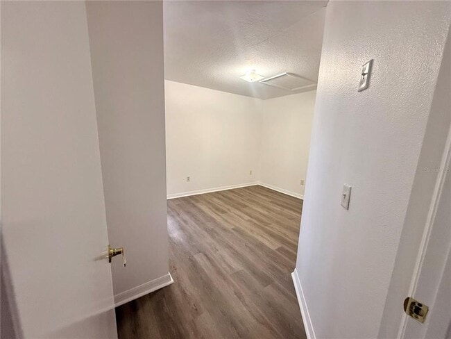 Building Photo - 862 Caribbean Dr