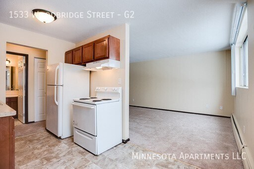 Building Photo - Beautiful Apartment near Larpenteur & Rice