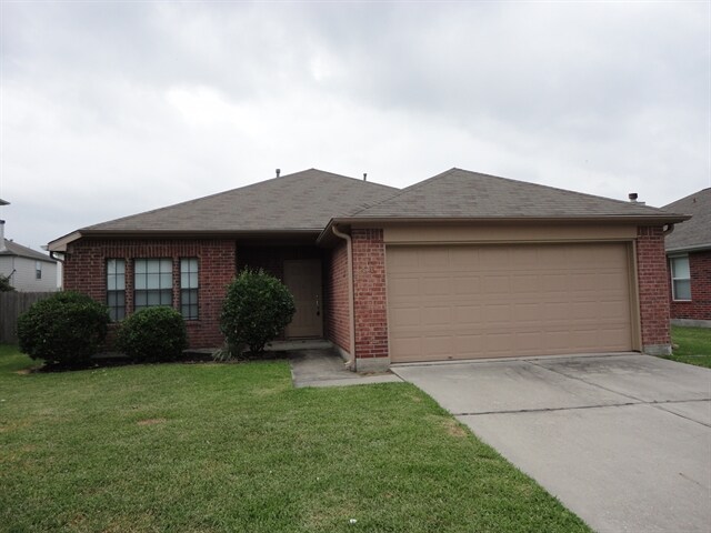 Building Photo - 826 N Vista Dr