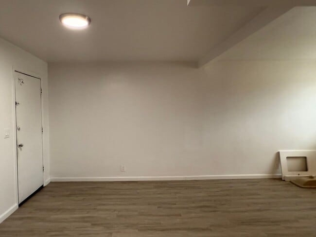 16Th St. - 16Th St. Apartment
