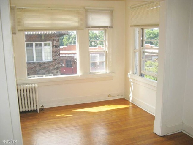 Building Photo - 5848 Alderson St