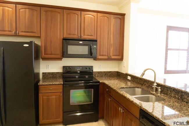 Building Photo - 45 Riverview Bend S