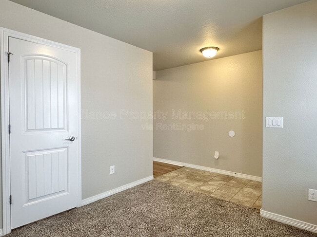 Foto del edificio - 6039 Jorie Rd