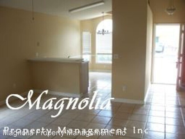 Building Photo - 3 br, 2 bath House - 1615 Chatham Circle