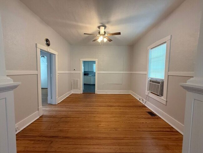 Foto del edificio - Pensacola - East Hill - 2 Bedroom, 1 Bathroom