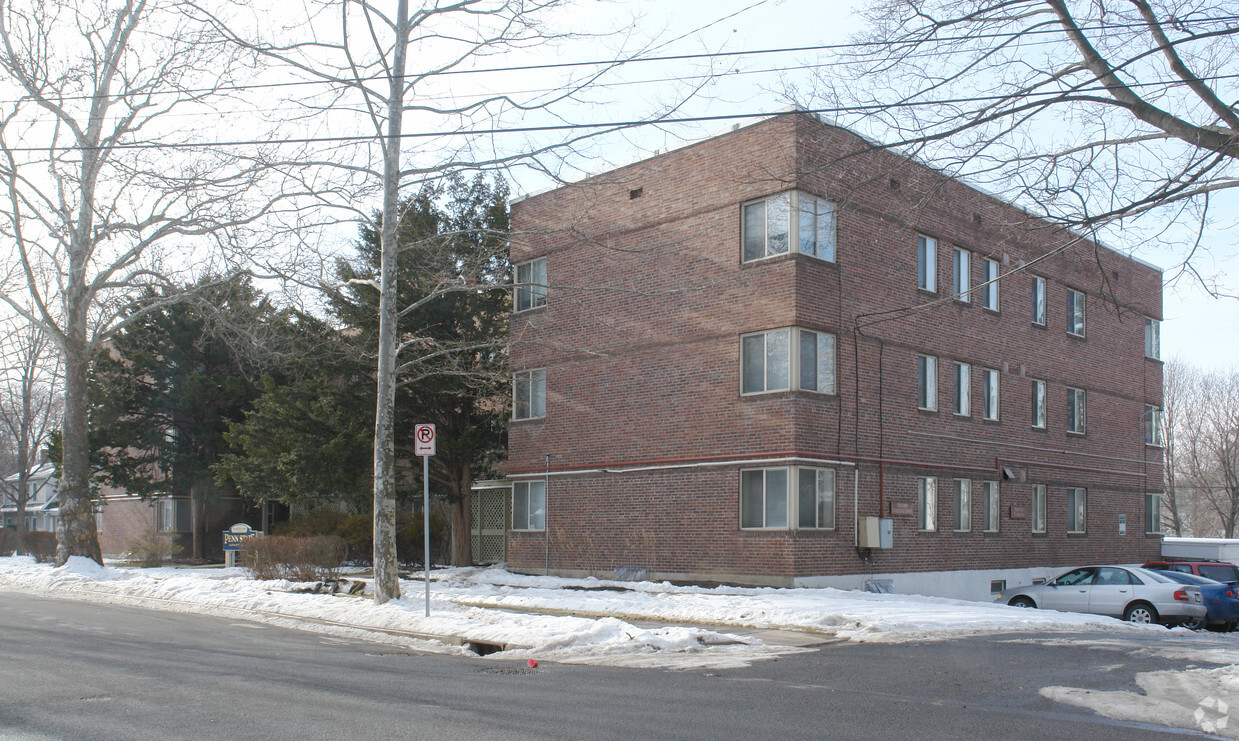 Building Photo - Penn State Apartments